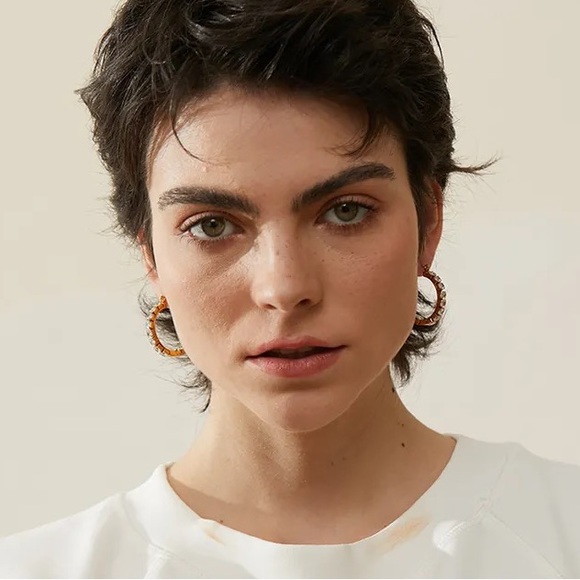 ◾️Luxury 18K Gold Plated Marquis 3A CZ Crystal Hoop Earrings - Picture 9 of 9